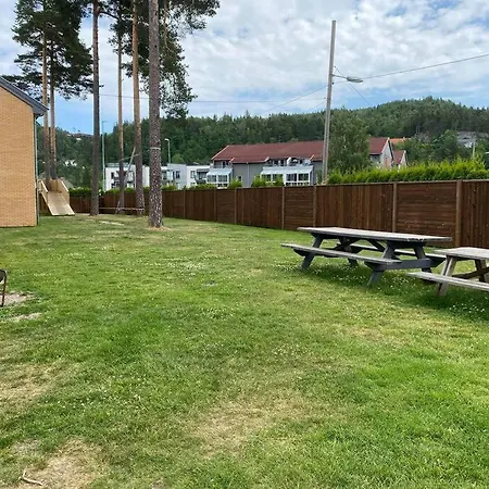 Double Room With Shared Spaces * Vennesla